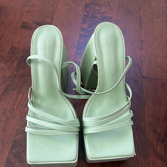 Princess polly heels - Picture 3 of 4